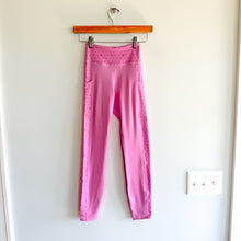 Load image into Gallery viewer, Roller Rabbit Sporty Hearts Vega High Rise Activewear Leggings Pink XS NWT