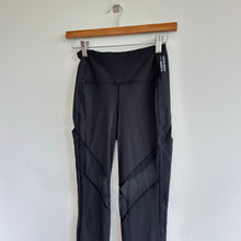 Load image into Gallery viewer, Lululemon Stronger as One Tight 25" Black 4