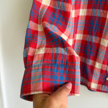 Load image into Gallery viewer, J. Crew Plaid Pattern Long Sleeve Button Up Shirt Red White Blue 8