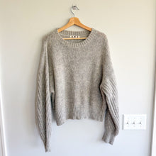 Load image into Gallery viewer, AMO Ada Rib Crew Neck Knit Pullover Sweater Snow Gray L