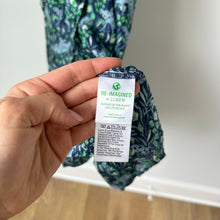 Load image into Gallery viewer, J. Crew Button Front Long Sleeve Midi Shirt Dress in Fauna Floral 00