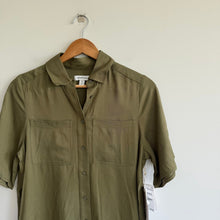 Load image into Gallery viewer, Nordstrom Short Sleeve Collared Button Up Shirt Olive Burnt Green XXS NWT
