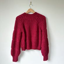 Load image into Gallery viewer, HYFVE Chunky-Knit Crew Neck Long Sleeve Cropped Pullover Sweater Red S