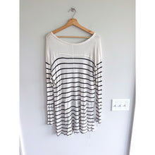 Load image into Gallery viewer, Free People Sunset Park Oversized Thermal Waffle Knit Top White Black M