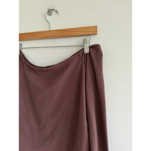 Load image into Gallery viewer, Nuuds Off The Shoulder Long Sleeve Fitted Bodysuit Brown M