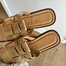 Load image into Gallery viewer, Sam Edelman Dina Fisherman Leather Slip On Mule Sandals Gold 7
