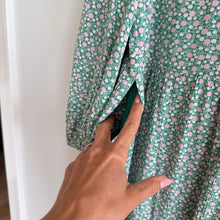 Load image into Gallery viewer, Boden Floral Print V-Neck Balloon Sleeve Maxi Dress Green 12 NWT