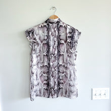 Load image into Gallery viewer, Elie Tahari Bree Silk Shirt Quartz Multi M NWT