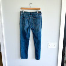 Load image into Gallery viewer, Anthropologie Pilcro and the Letterpress EM Straight Jeans 27