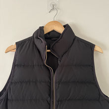 Load image into Gallery viewer, J. Crew Mountain Puffer Down Filled Vest Black L
