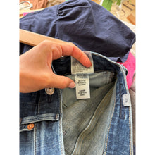 Load image into Gallery viewer, Citizens of Humanity Rocket Crop High-Rise Skinny Jeans Dark Wash 25