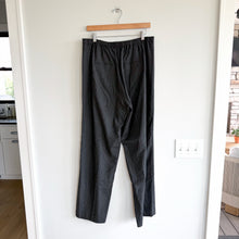 Load image into Gallery viewer, Vince Brushed Wool Mid Rise Straight Leg Trouser Pants Dark Gray L NWT