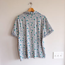 Load image into Gallery viewer, Hanna Andersson HannaSoft Floral Short Sleeve Pajama Top Blue L