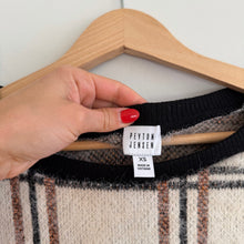Load image into Gallery viewer, Peyton Jensen Evereve Plaid Metallic Sweater Black Cream XS