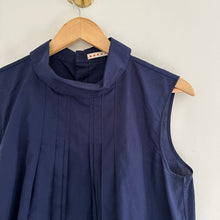 Load image into Gallery viewer, MARNI x Uniqlo Mock Neck Pintuck Pleated Sleeveless Blouse Navy M