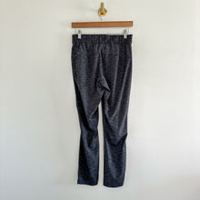 Load image into Gallery viewer, Lululemon On The Fly Drawstring Waist Pants in Heathered Black 4