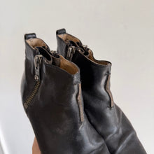 Load image into Gallery viewer, Frye Sacha Moto Shortie Leather Pointed Toe Dual-Side Zip Bootie Black 10