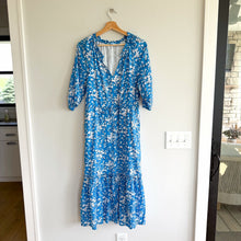 Load image into Gallery viewer, Draper James Martina Floral Print 3/4 Sleeve Popover Midi Dress Blue White 6