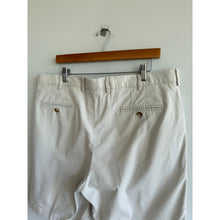 Load image into Gallery viewer, Peter Millar Soft Touch Twill Mid Rise Flat Front Casual Chino Shorts Cream 38