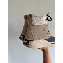 Load image into Gallery viewer, Sorel Out N About IV Chillz Faux Shearling Ankle Winter Boot Cream Black 8