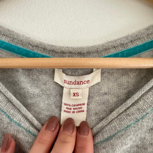 Load image into Gallery viewer, Sundance Cashmere Front Pockets Pullover Sweater Gray XS