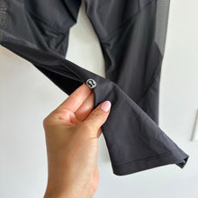 Load image into Gallery viewer, Lululemon Mesh Detail Zipper Pockets Cropped Leggings Black 10
