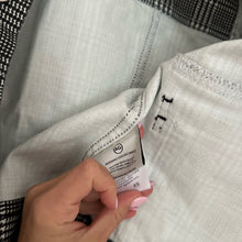 Load image into Gallery viewer, Adriano Goldschmied Evonne Houndstooth Cropped Button Front Jacket XS
