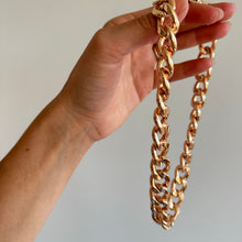 Load image into Gallery viewer, Chunky Chain Swivel Clasp Necklace Gold
