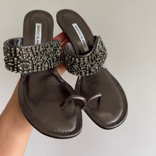 Load image into Gallery viewer, Manolo Blahnik Skyscan Metallic Leather Crystal-Embellished Toe Strap Sandals
