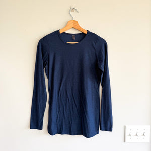 Beyond the Bump by Beyond Yoga Crew Neck Long Sleeve T-Shirt Blue M