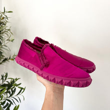 Load image into Gallery viewer, Stuart Weitzman Fringiebell Round Toe Frayed Edge Slip On Loafers in Grape 8

