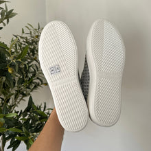 Load image into Gallery viewer, NEW P448 John Polly Leather Low Top Lace Up Sneakers Silver 40
