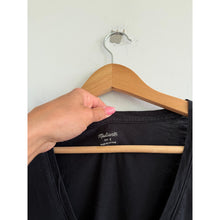 Load image into Gallery viewer, Madewell V-Neck Cropped Pullover Short Sleeve T-Shirt Black S
