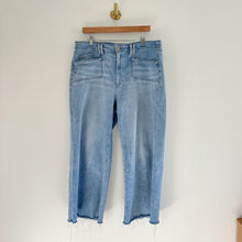 Load image into Gallery viewer, PAIGE The Anessa High-Rise Crop Wide Leg Jeans in Shooting Star 33
