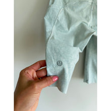 Load image into Gallery viewer, Lululemon Fast and Free 10" High Rise Pull On Activewear Shorts Blue 4
