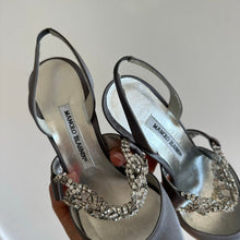 Load image into Gallery viewer, Manolo Blahnik Lurum Satin Crystal Embellished Pumps Gray 38.5
