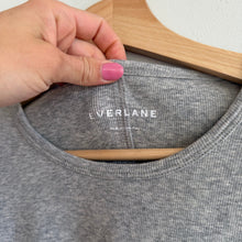 Load image into Gallery viewer, Everlane Ribbed Knit Crew Neck Stretch Long Sleeve Top Gray L
