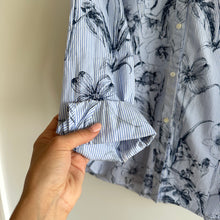Load image into Gallery viewer, J. Mclaughlin Lois Floral Striped Button Down Shirt Blue L
