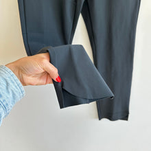 Load image into Gallery viewer, Athleta Stellar Cropped Ankle Lightweight Pants Black M
