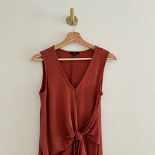 Load image into Gallery viewer, DREW Anthropologie Twist Front Tie Sleeveless Mini Wrap Dress Rust S

