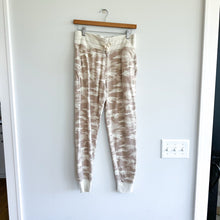 Load image into Gallery viewer, Athleta Balance Camo Pullover &amp; Jogger Sweatpant Set Camo Lux Oatmeal Heather
