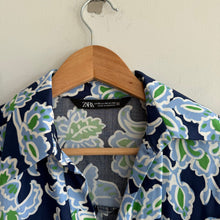 Load image into Gallery viewer, Zara Floral Pattern Button Front Pockets Belted Maxi Shirt Dress Blue XS
