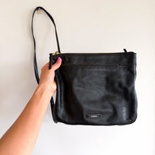 Load image into Gallery viewer, Fossil Pebbled Leather Zip-Around Crossbody Bag Black
