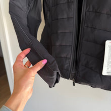 Load image into Gallery viewer, Lululemon Extra Mile Long Sleeve Running Activewear Jacket Black 8 NWT
