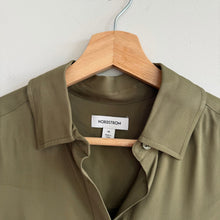 Load image into Gallery viewer, Nordstrom Short Sleeve Button Up Shirt Olive Burnt XS NWT
