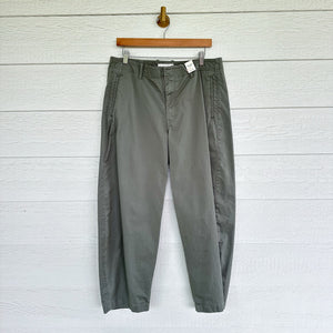 Abercrombie & Fitch Barrel Leg Chino Pants Olive Green 30 NWT