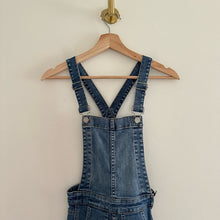 Load image into Gallery viewer, Madewell Skinny Overalls in Kemp Wash Blue XXS
