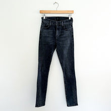 Load image into Gallery viewer, Citizens of Humanity Rocket Ankle Mid Rise Skinny Jeans Black 25
