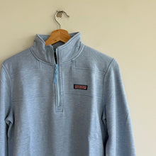 Load image into Gallery viewer, Vineyard Vines Dreamcloth Relaxed Shep 1/4 Zip Sweatshirt Blue S NWT
