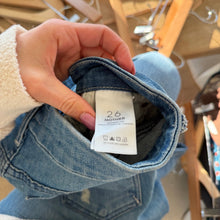 Load image into Gallery viewer, Mother The Looker Crop High Rise Ripped Denim Jeans Blue 26

